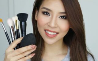 برس رژگونه را چطور تمیز کنیم؟