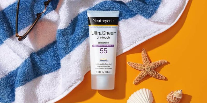 کرم ضد آفتاب بی‌رنگ الترا اس‌پی‌اف ۵۵ شِیر پوست چرب نوتروژینا | Neutrogena Ultra Sheer dry-touch sunscreen SPF 55