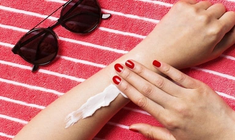 کرم ضد آفتاب برای پوست دست