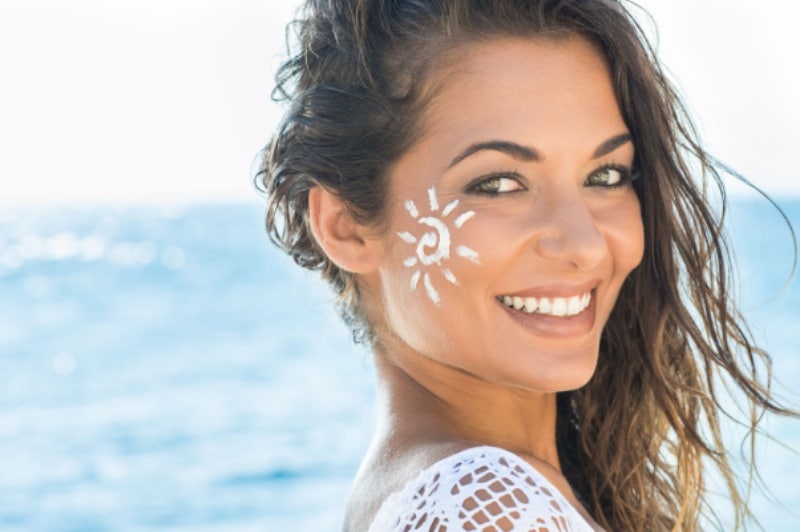 ویژگی های بهترین ضد آفتاب برای پوست خشک