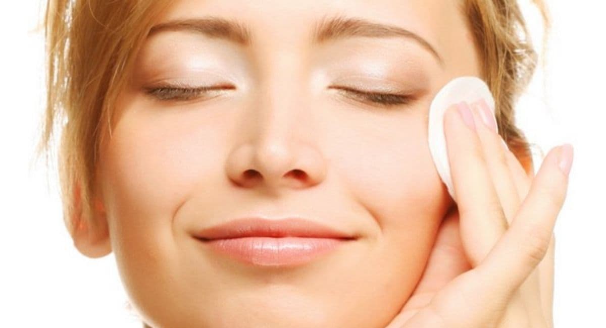 پاک کننده پوست و پاک کننده آرایش چیست؟