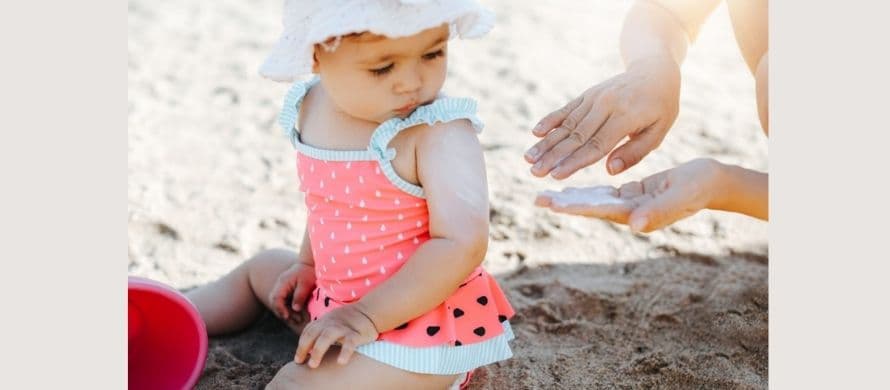 آیا کودکان و نوزادن هم باید از ضد آفتاب دست استفاده کنند؟