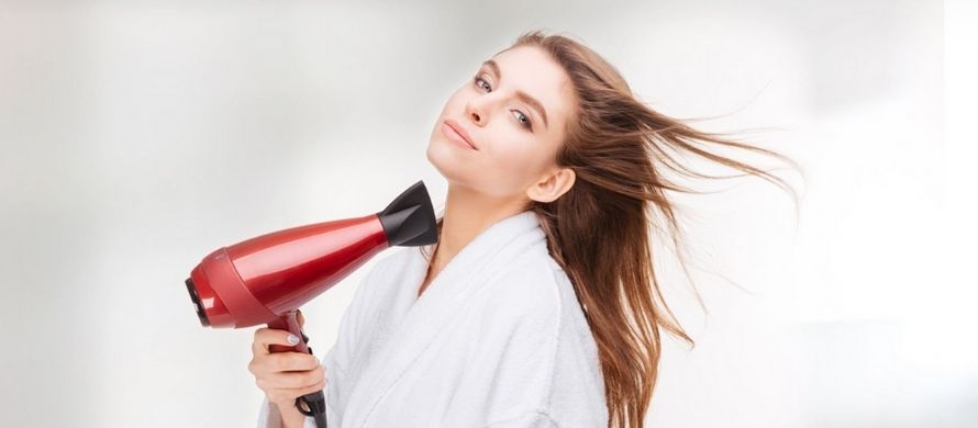 خشک کردن مو با سشوار