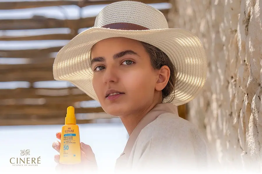 ضد آفتاب فلوئید بدون رنگ SPF50 سینره یکی از بهترین نمونه‌های فلوئیدی ایرانی
