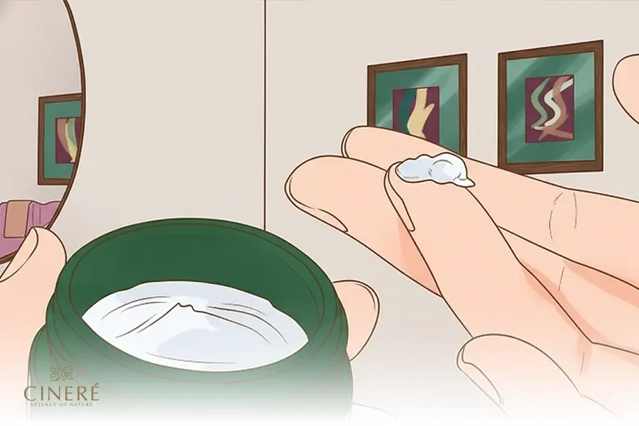 عکس آموزش طرز زدن کرم زیر چشم