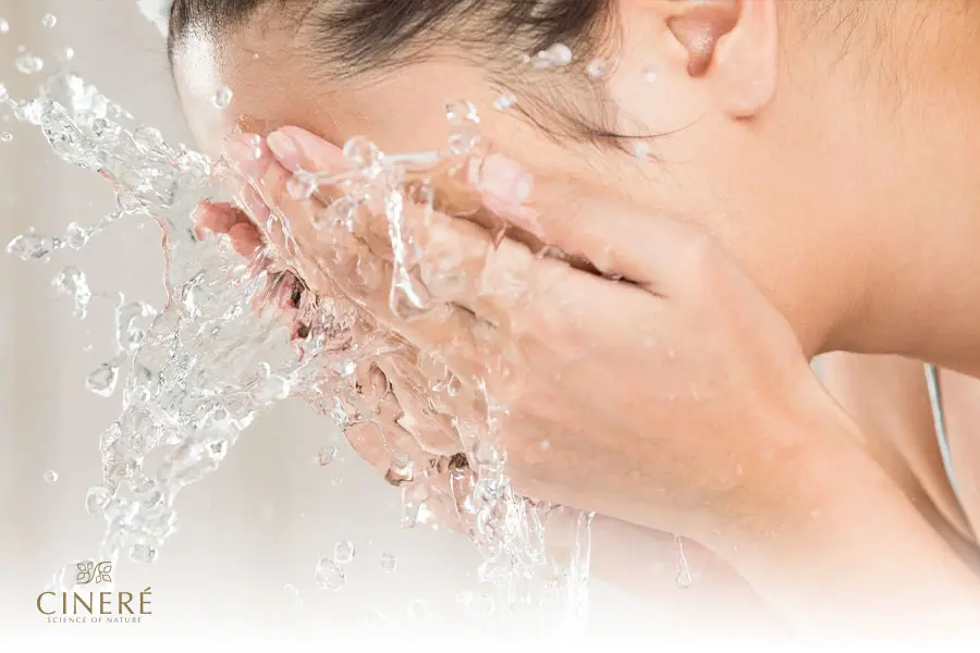 اهمیت استفاده از تونر و میسلار در پاکسازی پوست