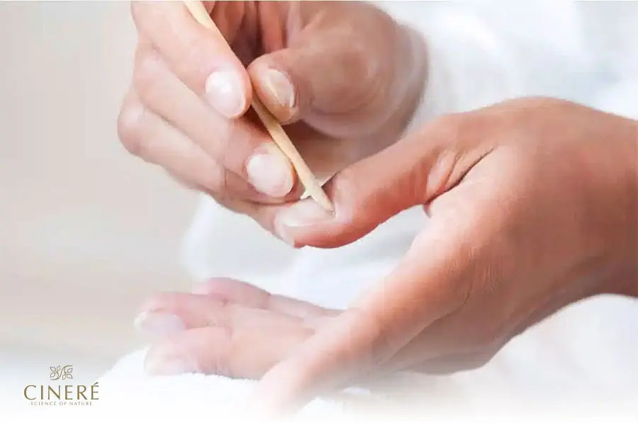 مراقبت از ناخنها میتواند بخشی از روتین پوستی دست باشد.