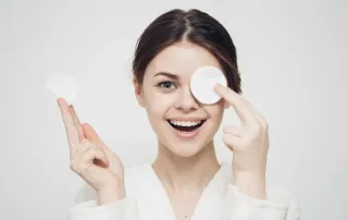 همه‌چیز درباره پاک کردن ضدآفتاب